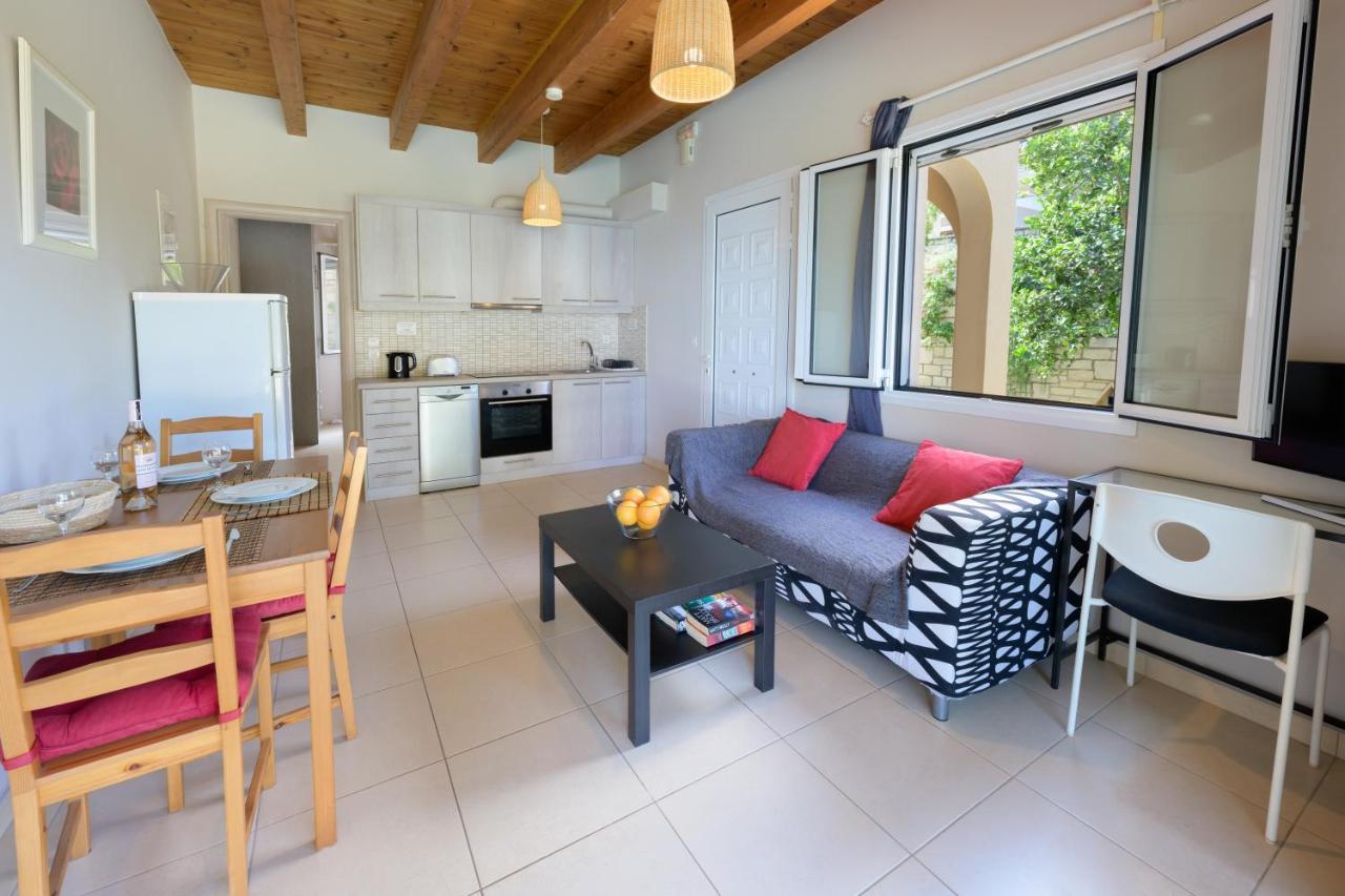 Pangolas Apartments Paxos Longós 외부 사진