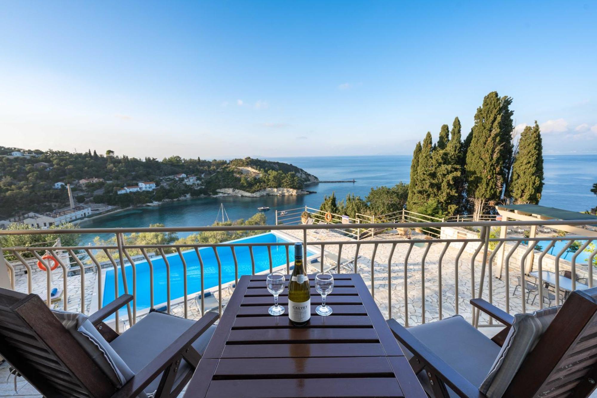 Pangolas Apartments Paxos Longós 외부 사진